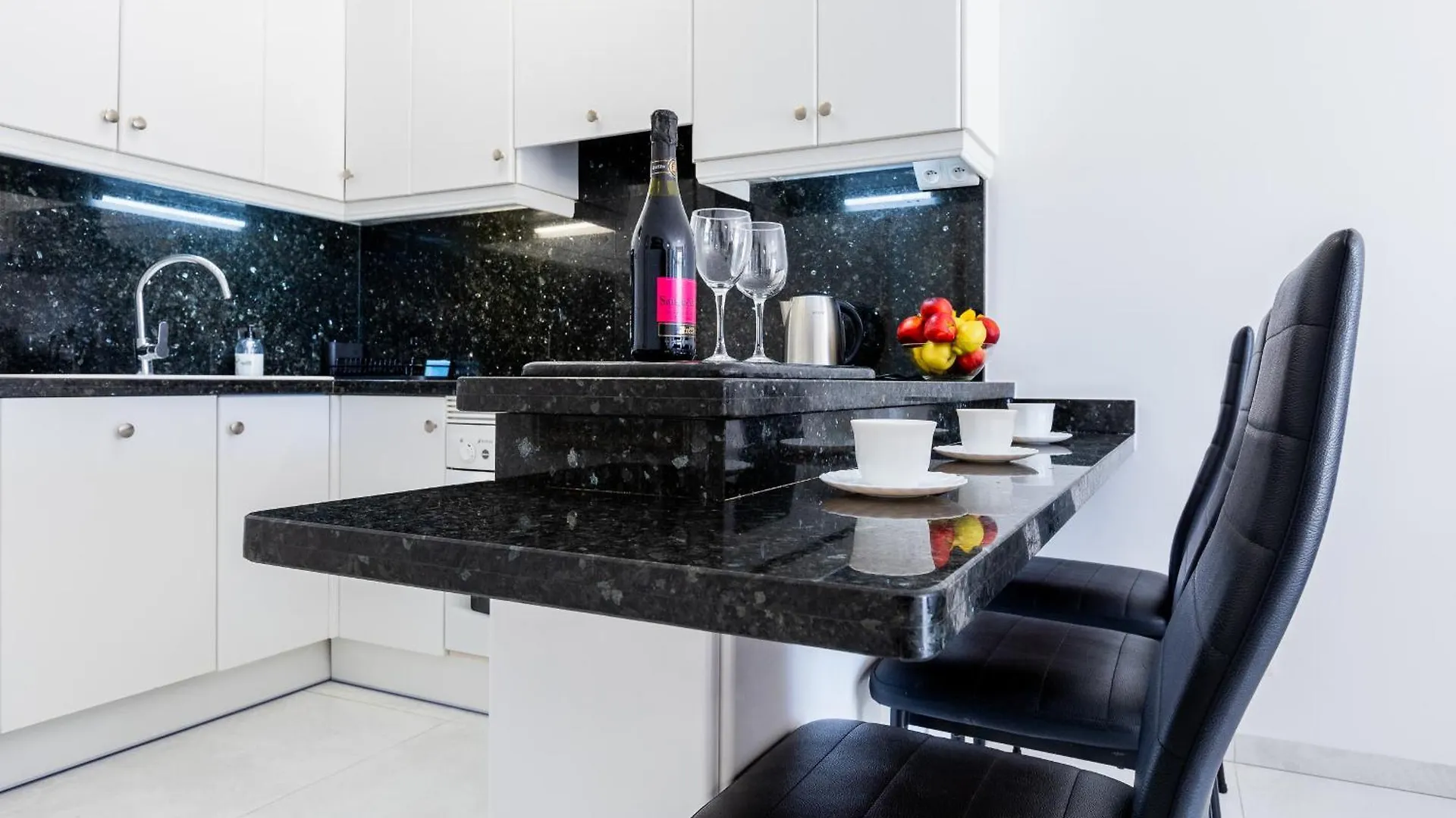 Apartamenty Los Geranios 110 플라야데라스아메리카스 0*,  스페인