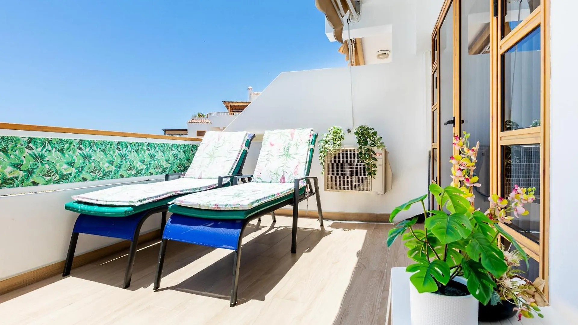 Apartamenty Los Geranios 110 Playa de las Américas 0*,