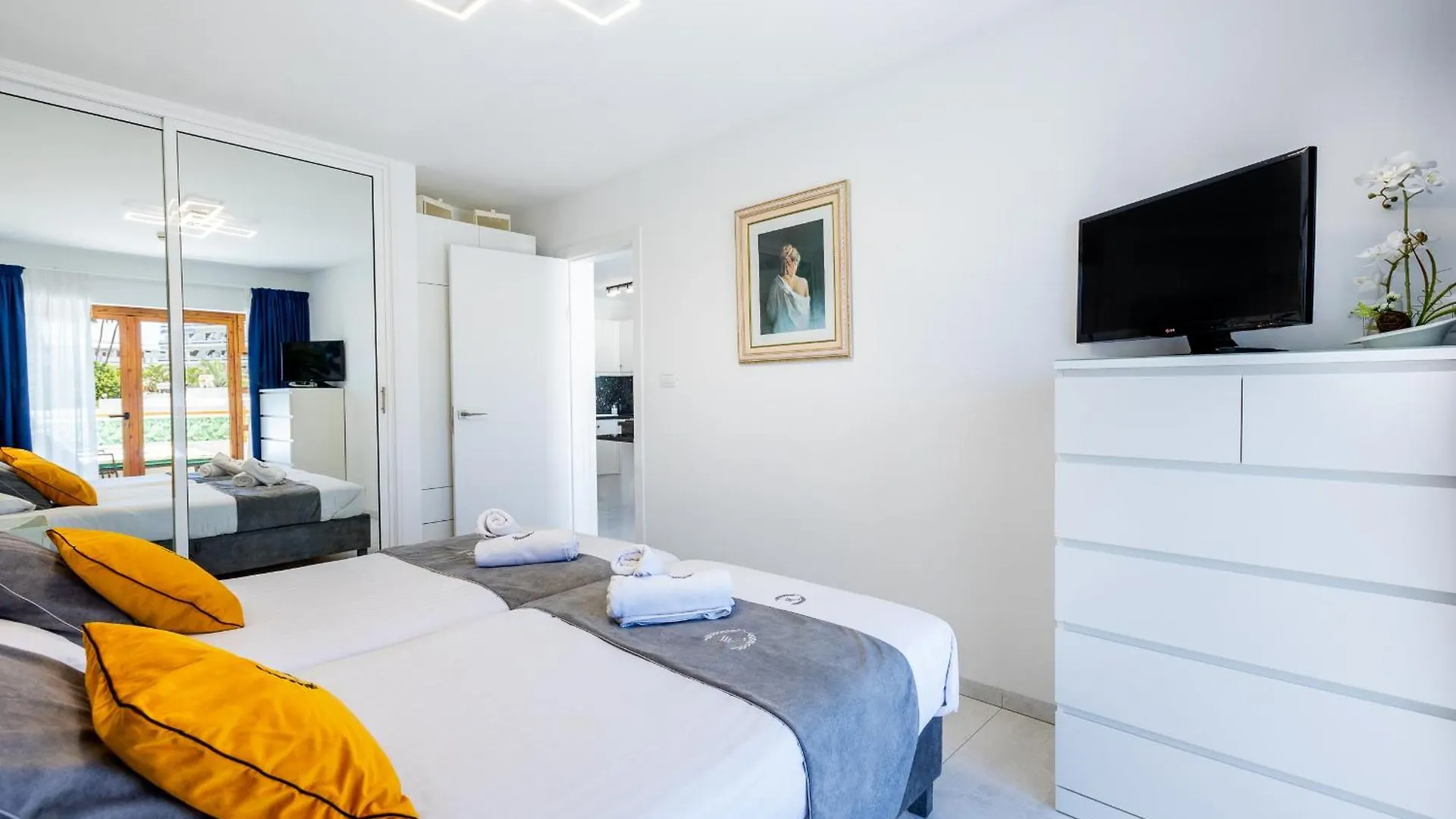 Apartamenty Los Geranios 110 플라야데라스아메리카스 스페인